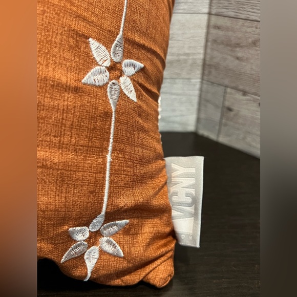 VCNY Throw Pillow - Picture 3 of 4
